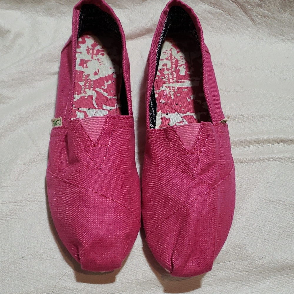 Toms Pink Canvas Flats with Elastic V Insert